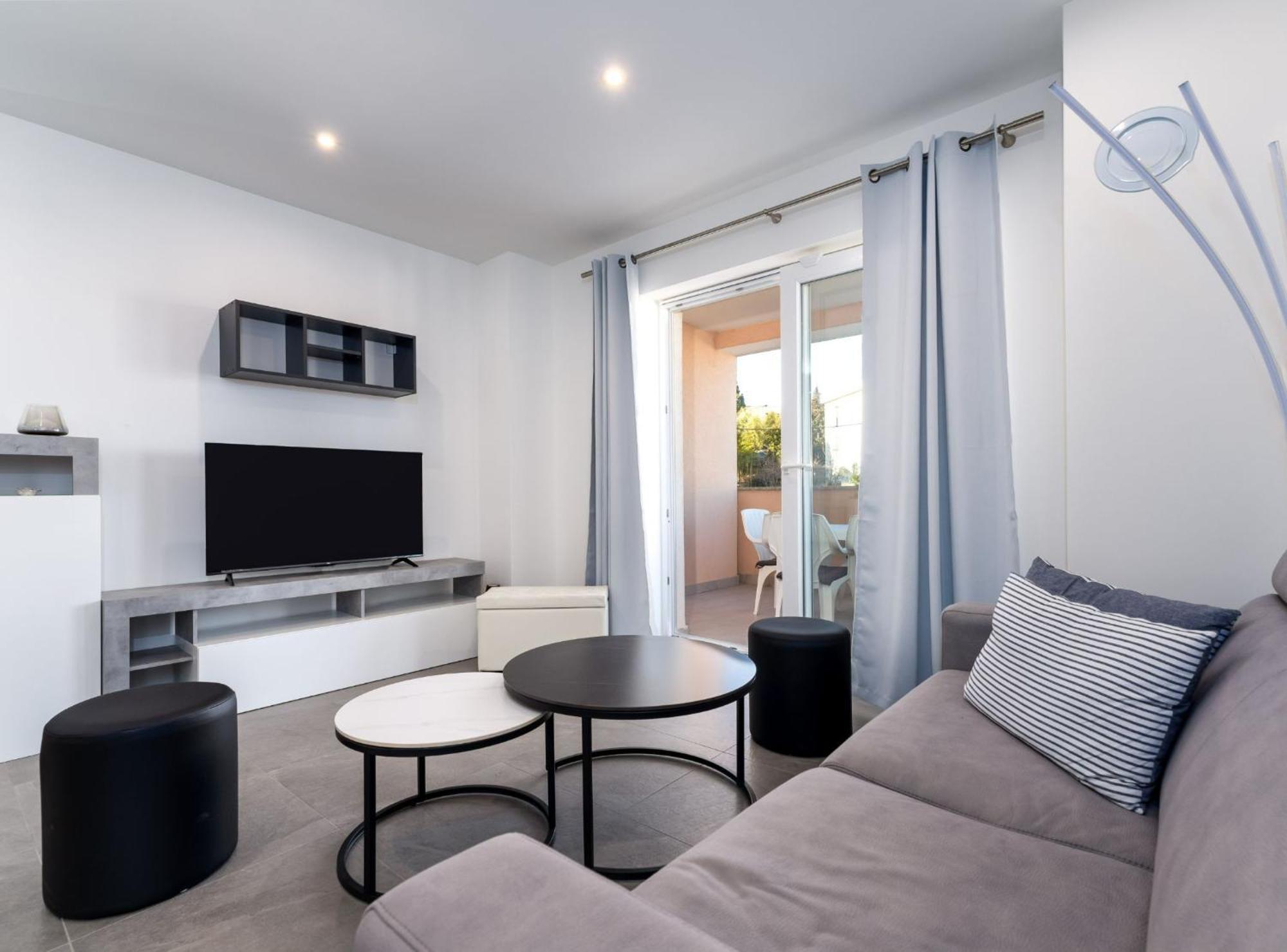 Apartments Baricevic Опатия Экстерьер фото